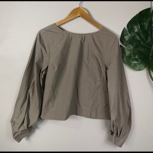 Aritzia Babaton blouse